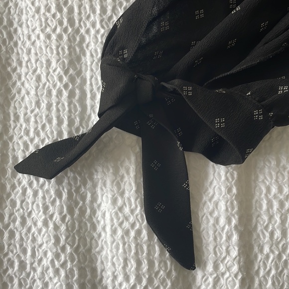 Veronica M Off the Shoulder Shirt (S) - Picture 2 of 7